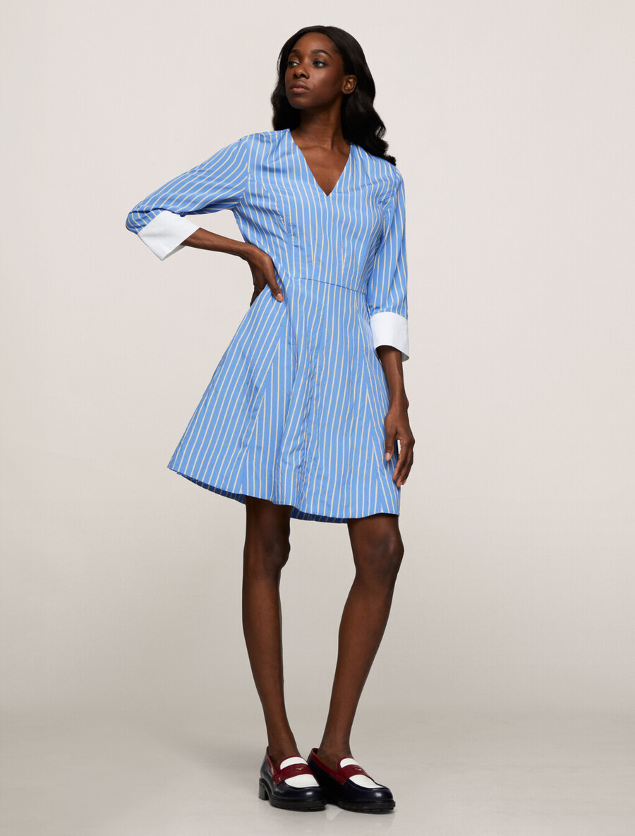 gestreiftes kleid in a-linie