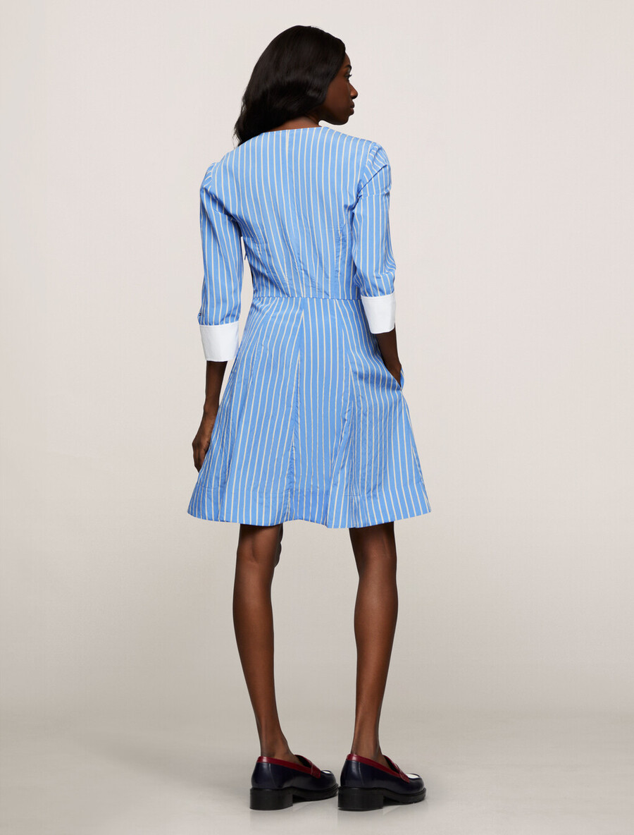 gestreiftes kleid in a-linie