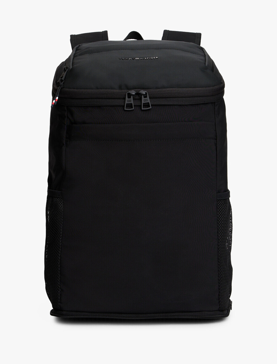 faltbarer rucksack mit textillogo
