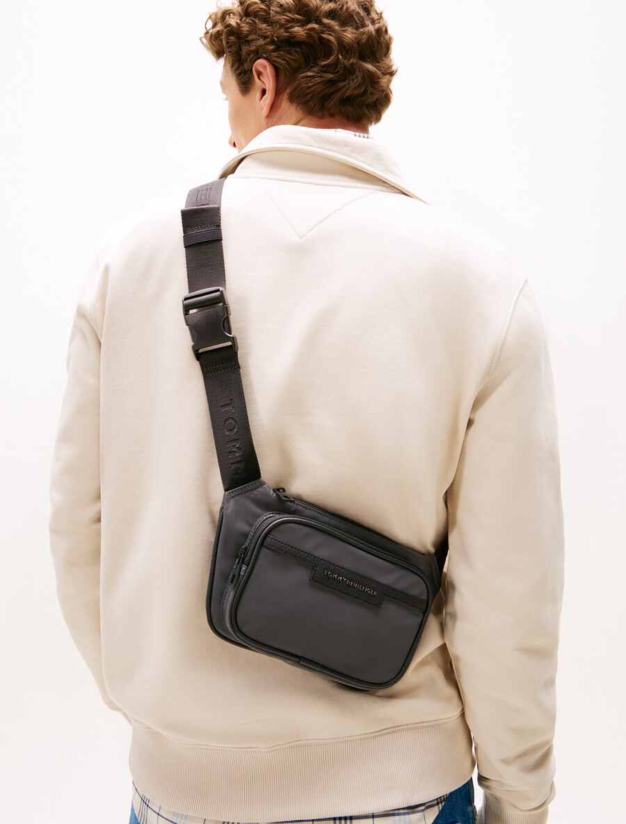 bauchtasche aus recyceltem polyester