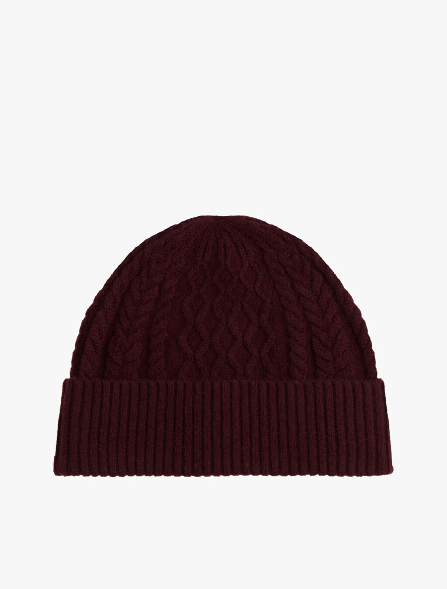 th crest cable knit beanie