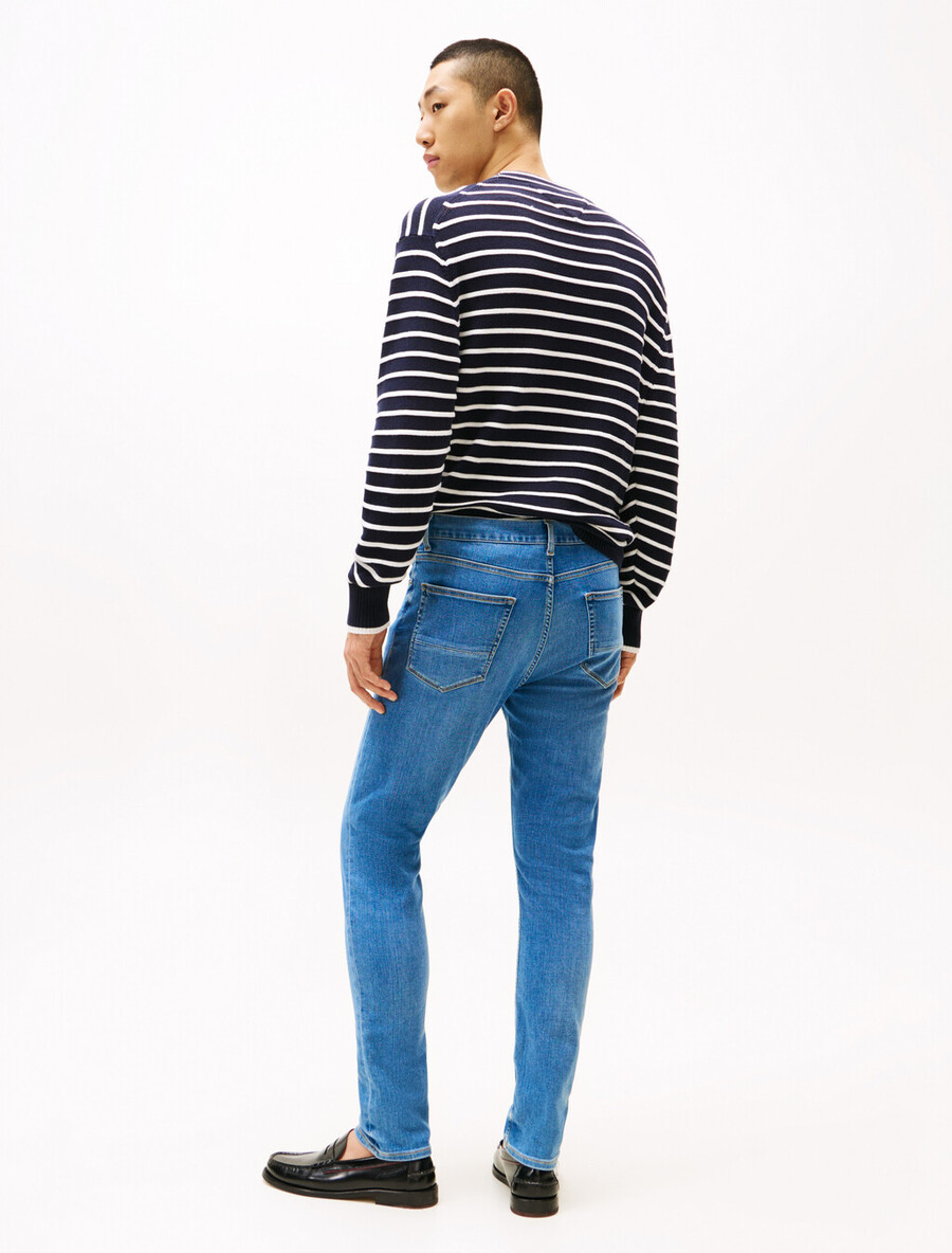 ausgeblichene lässige jeans mit geradem bein