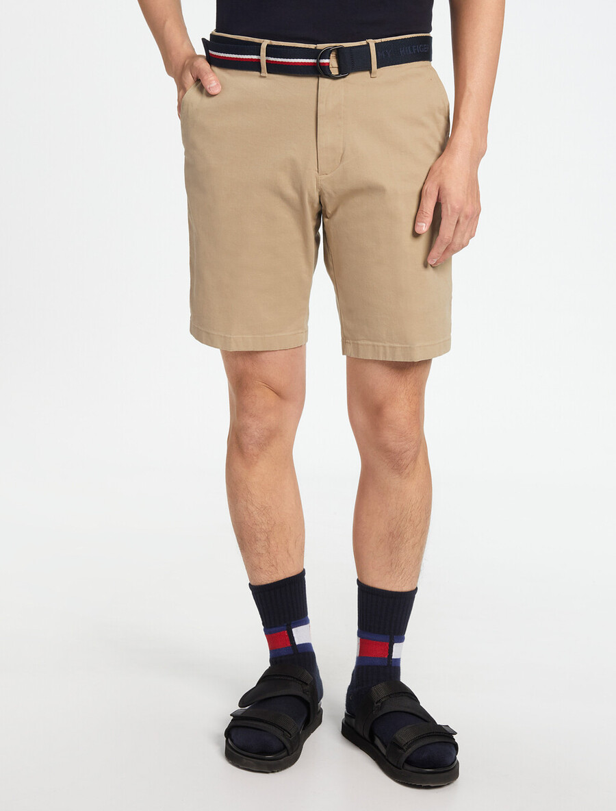 essential brooklyn shorts aus bio-baumwoll-twill mit gürtel