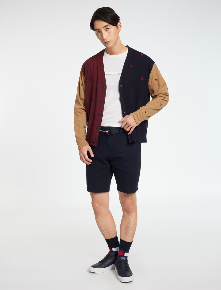 essential brooklyn shorts aus bio-baumwoll-twill mit gürtel