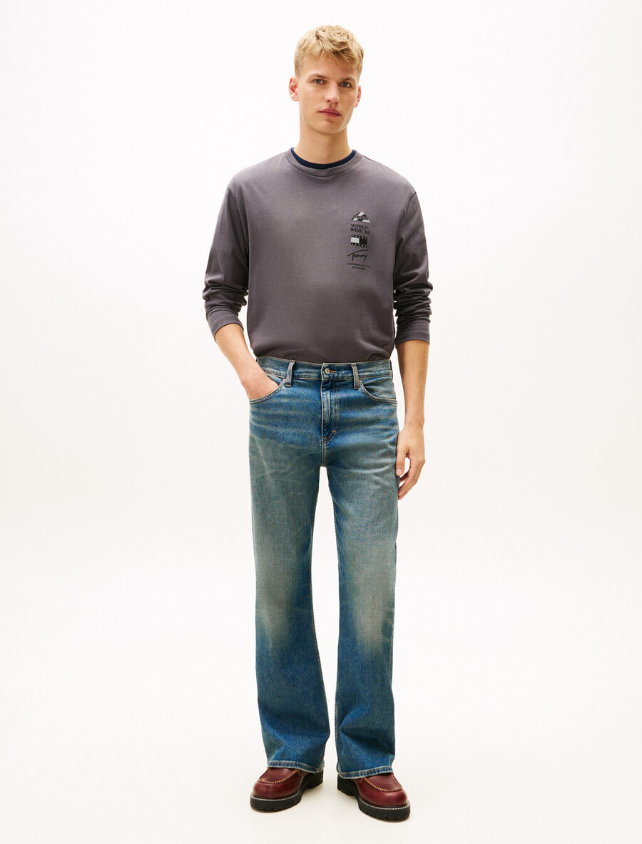 langarm-t-shirt mit rückengrafik und lässiger passform