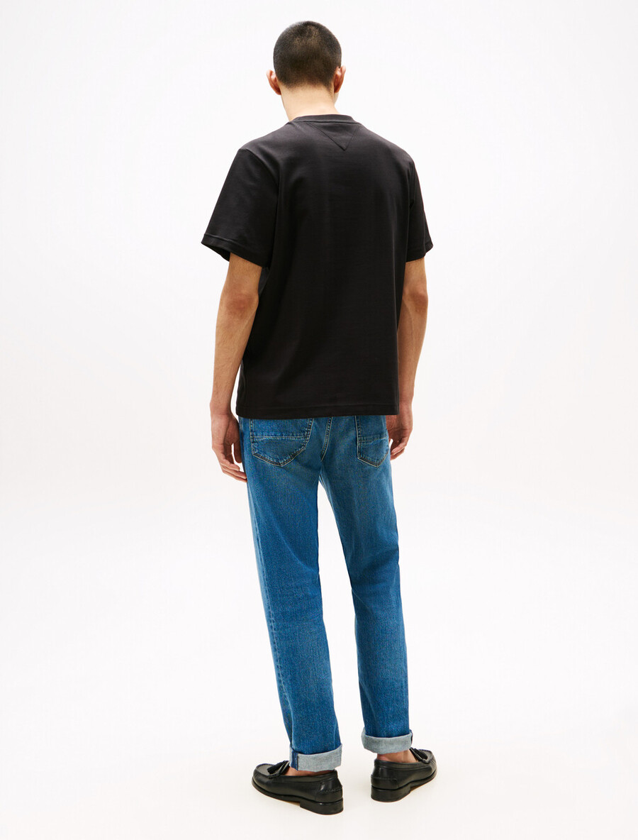 t-shirt mit saisonalem flaggenlogo