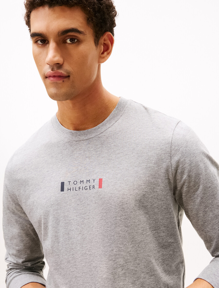 langarm-t-shirt mit logo