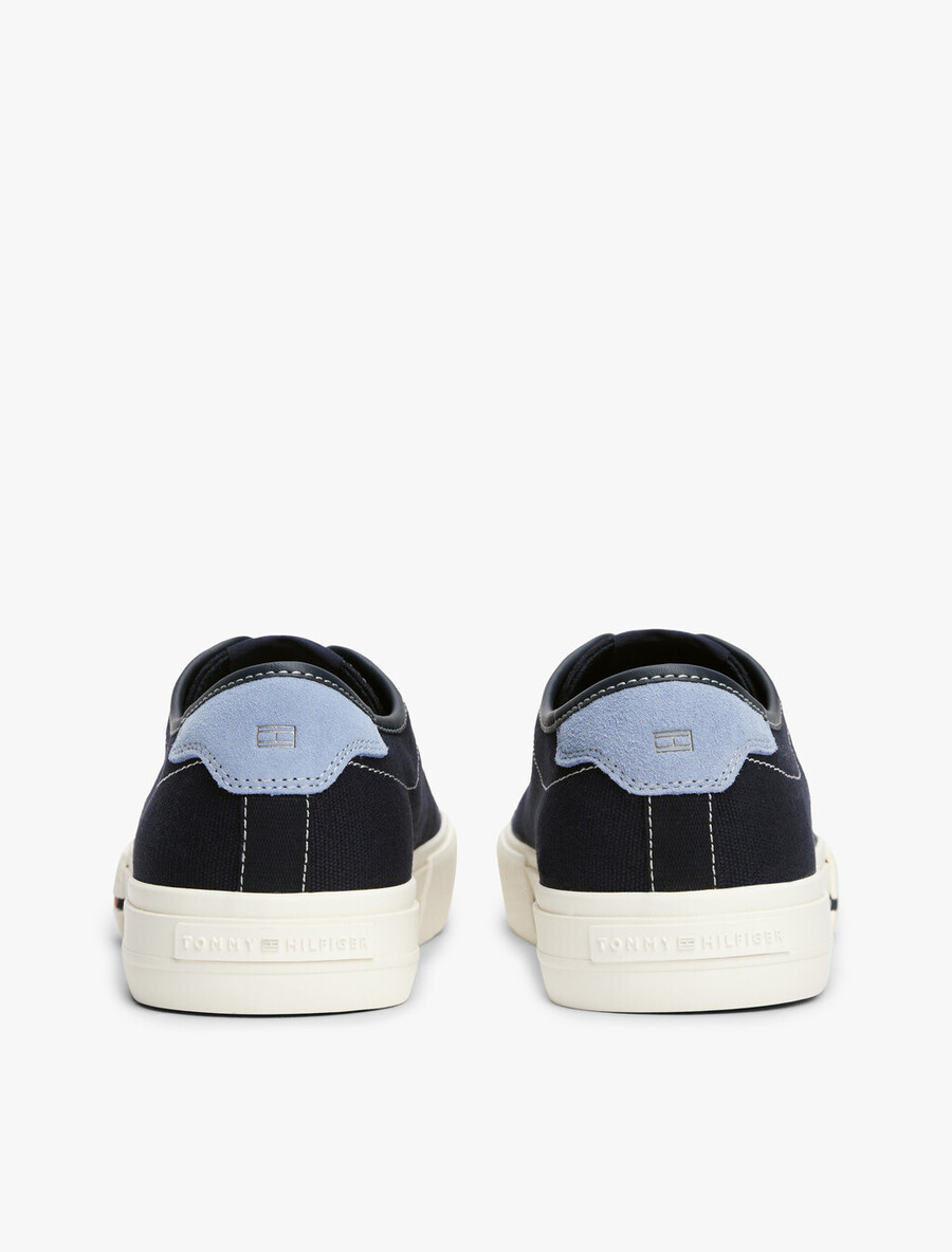 vulcan canvas low top sneaker